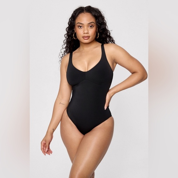Fabletics Shaping Swim Demi Black One Piece swimsuit Sz XL - Picture 1 of 9